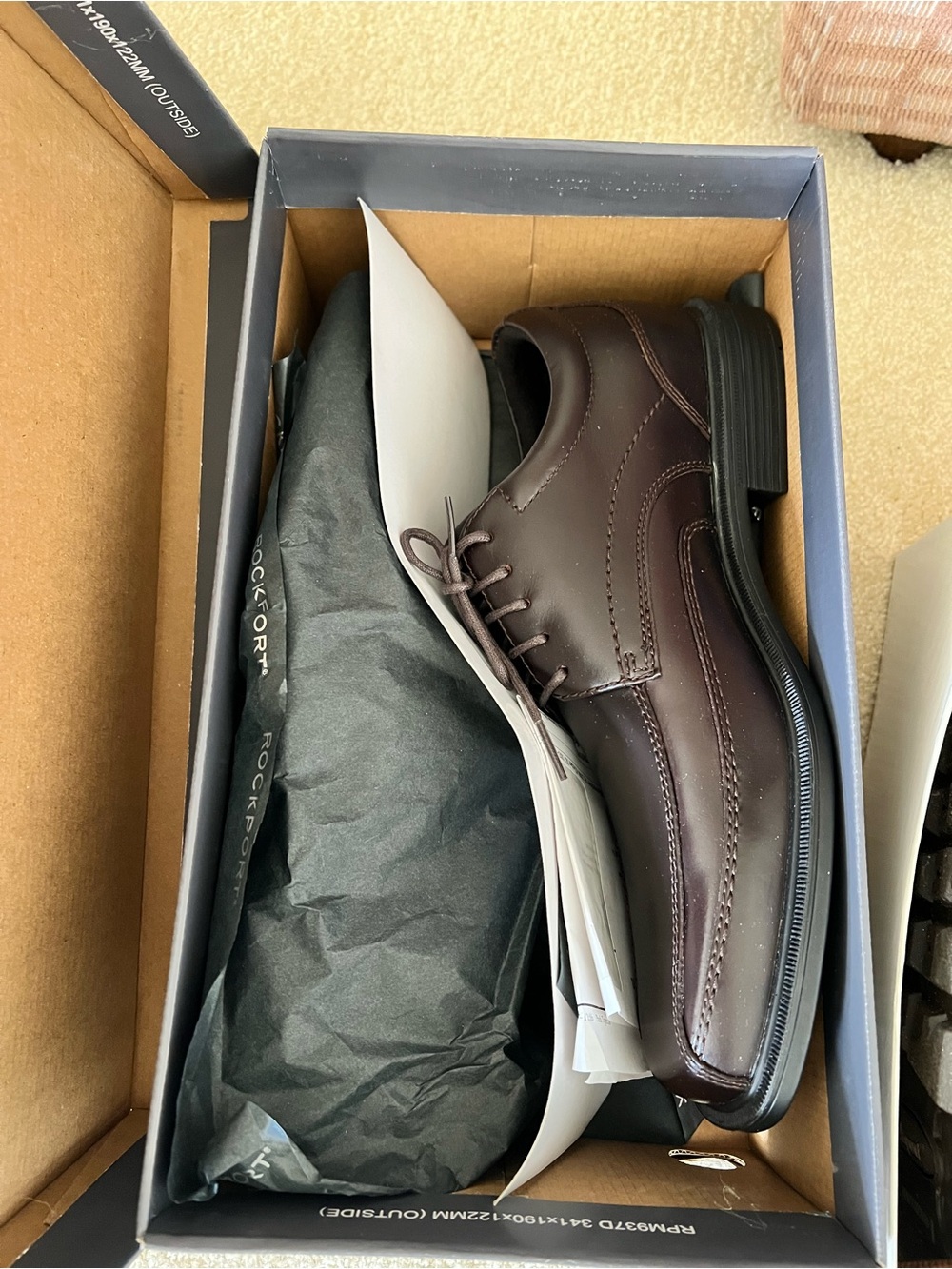 Rockport Men’s Dark Brown Leather Lace-Up Oxfords, New in Box